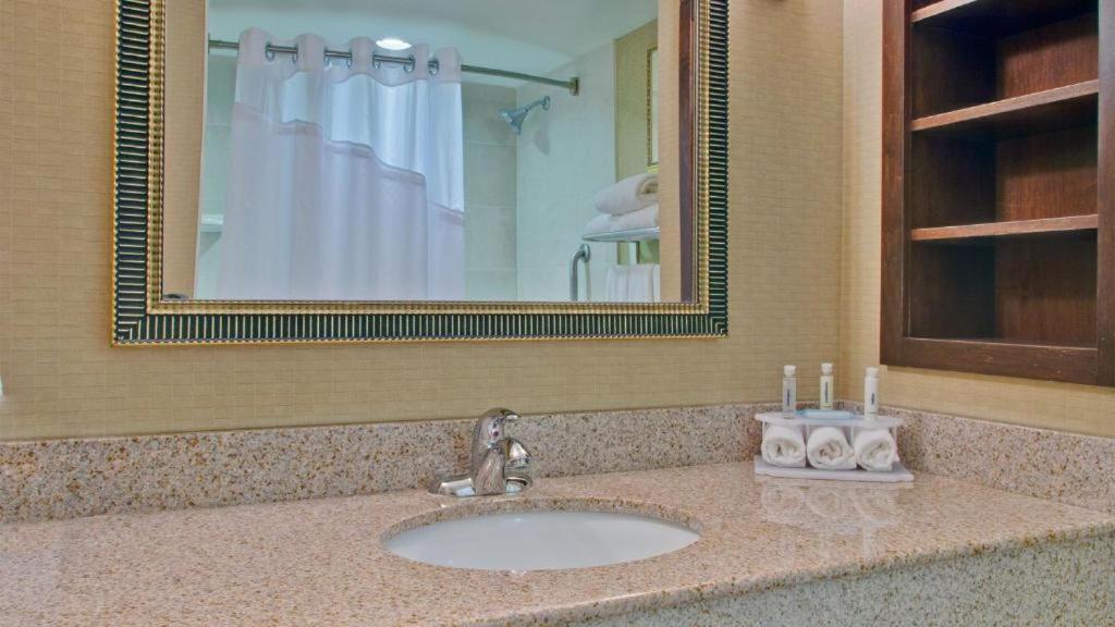 Holiday Inn Express & Suites Huntsville By Ihg Kültér fotó